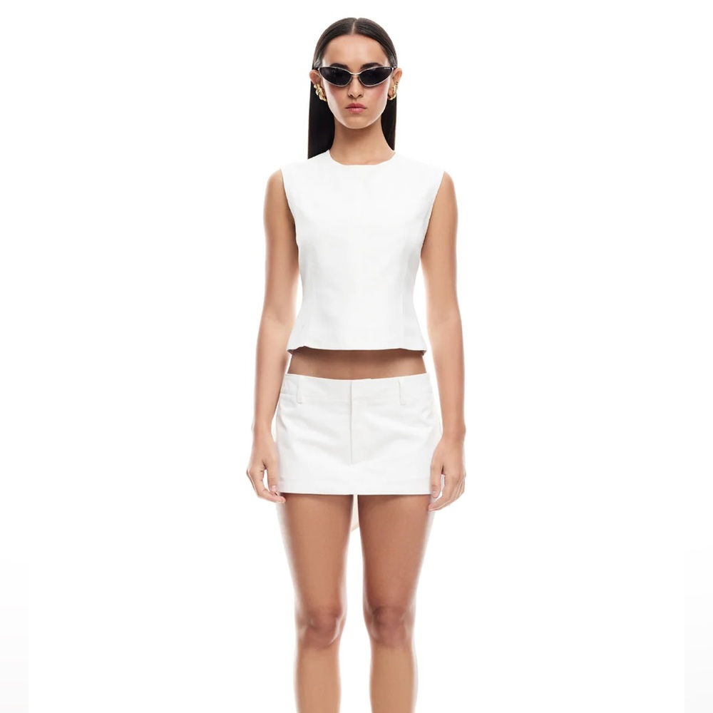 Lioness RHODE MINI | PORCELAIN B24